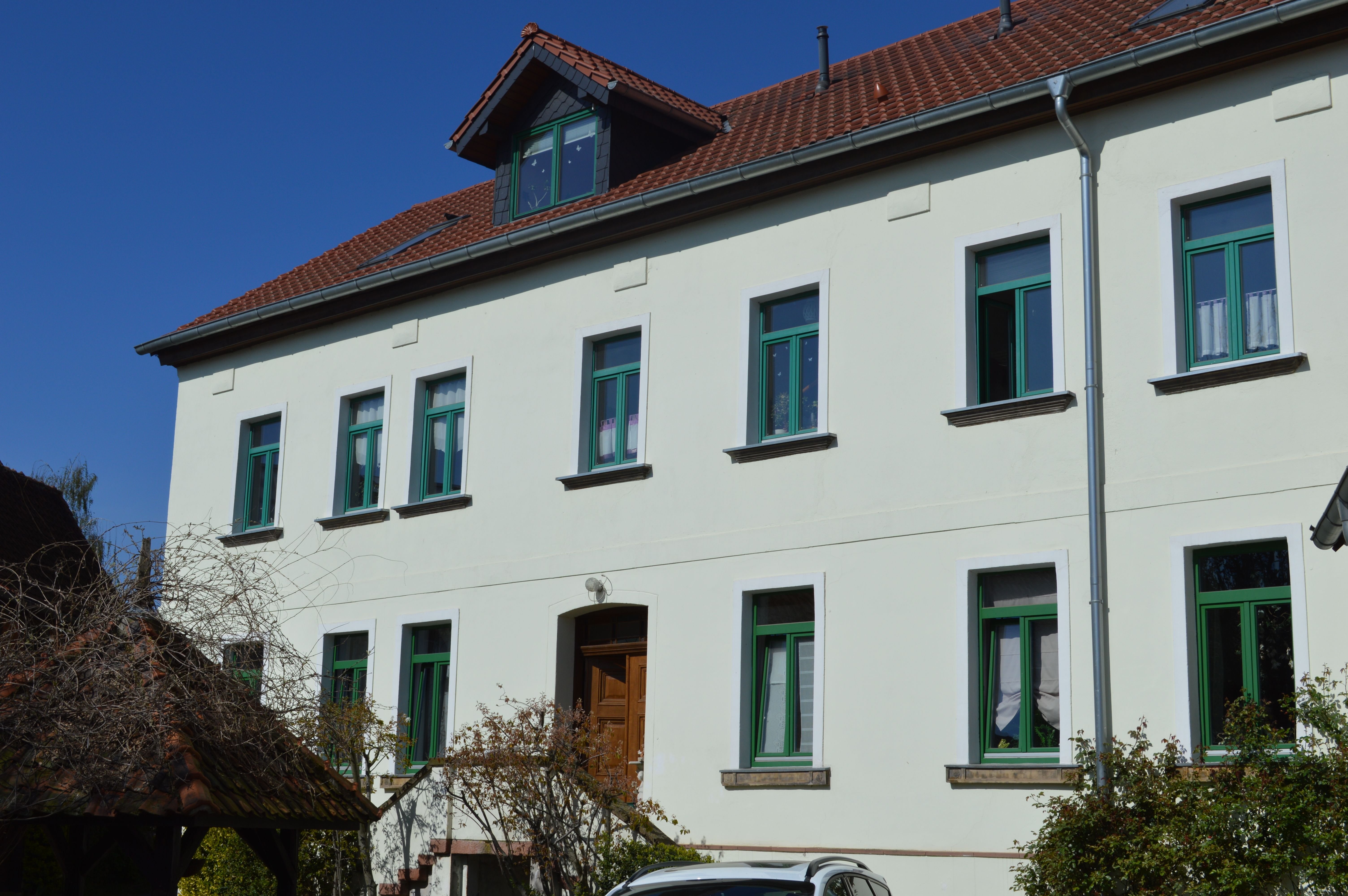 Mehrfamilienhaus zur Miete 870 € 4 Zimmer 135 m²<br/>Wohnfläche Martin-Luther-Str. 9 Niederndodeleben Hohe Börde 39167