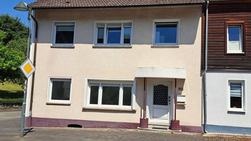 Wohnung zur Miete 400 € 3 Zimmer 56 m² EG Konrad Adenauer Str. 55 Niederfischbach 57572