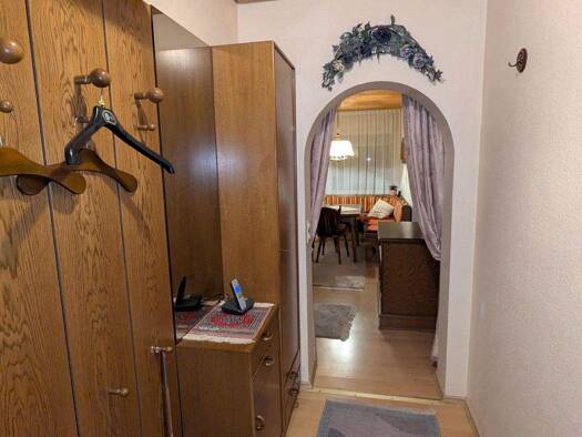 Wohnung zur Miete 1.375 € 3,5 Zimmer 105 m² Geschoss EG/4 frei ab sofort Weiherstraße 13 Frauenaurach Erlangen 91056