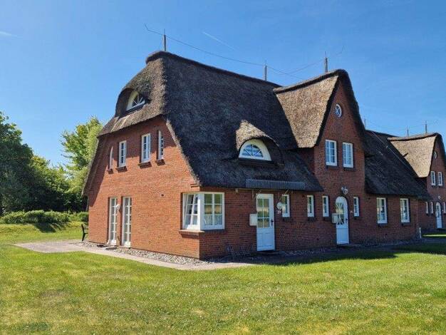 Haus zum Kauf 285.000 € 4 Zimmer 83 m² 3.216 m² Grundstück Nordstrand 25845