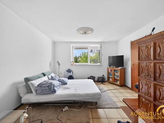 Doppelhaushälfte zum Kauf 230.000 € 8 Zimmer 140 m² 304 m² Grundstück Geiselhöring Geiselhöring 94333
