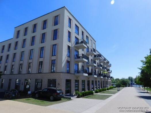 Wohnung zur Miete 1.380 € 3 Zimmer 86 m² 3. Geschoss frei ab 01.12.2026 Werdervorstadt Schwerin 19055