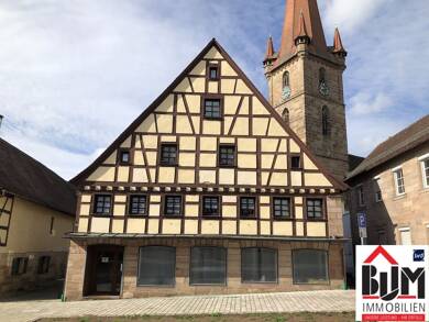 Wohnung zur Miete 430 € 1 Zimmer 43 m² Dachgeschoss frei ab sofort Burgfarrnbach 93 Fürth 90768