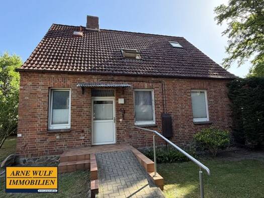 Haus zum Kauf 139.000 € 110 m² 1.245 m² Grundstück Karrenzin Karrenzin 19372