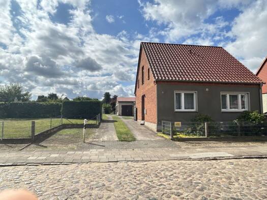 Einfamilienhaus zum Kauf 280.000 € 3 Zimmer 90 m² 1.900 m² Grundstück Dassow 23942