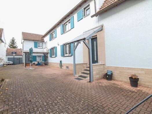 Mehrfamilienhaus zum Kauf provisionsfrei 587.000 € 8 Zimmer 238 m² 675 m² Grundstück Haßloch 67454