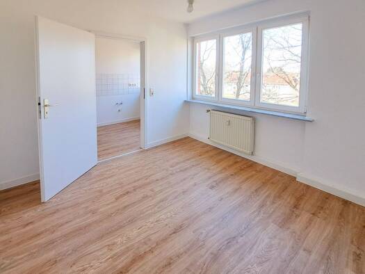 Studio zur Miete 310 € 1 Zimmer 22 m² 3. Geschoss Goethestraße 21 Zwenkau 04442