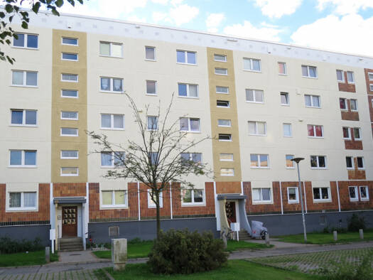 Wohnung zur Miete 380 € 3 Zimmer 61,5 m² 2. Geschoss frei ab 16.08.2025 Kurt-Schumacher-Ring 66 Dierkow-Neu Rostock 18146