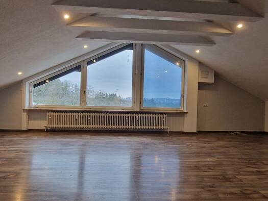 Wohnung zur Miete 1.250 € 3 Zimmer 77 m² 2 Geschosse frei ab sofort Silberberg Leonberg 71229