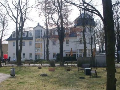 Haus zum Kauf provisionsfrei 1.300.000 € 14 Zimmer 563 m² 817 m² Grundstück Lehnitz Oranienburg 16515