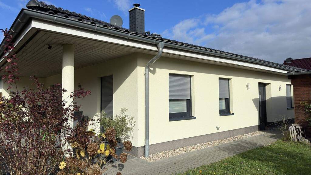 Mehrfamilienhaus zum Kauf 760.000 € 6 Zimmer 215 m² 908 m² Grundstück Neuruppin 16816