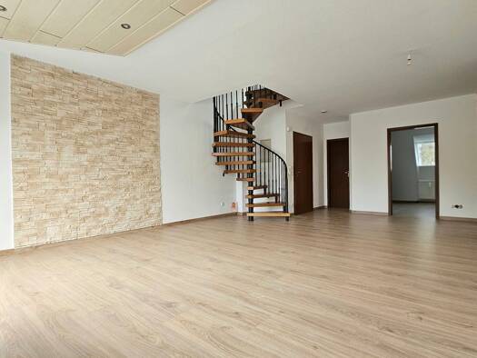 Maisonette zur Miete 1.000 € 4 Zimmer 99,1 m² Geschoss 1/2 frei ab sofort Leichendorf Zirndorf 90513