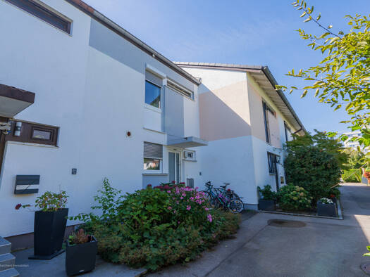 Reihenmittelhaus zum Kauf 827.200 € 5 Zimmer 125,6 m² 176 m² Grundstück Am Wald Taufkirchen 82024