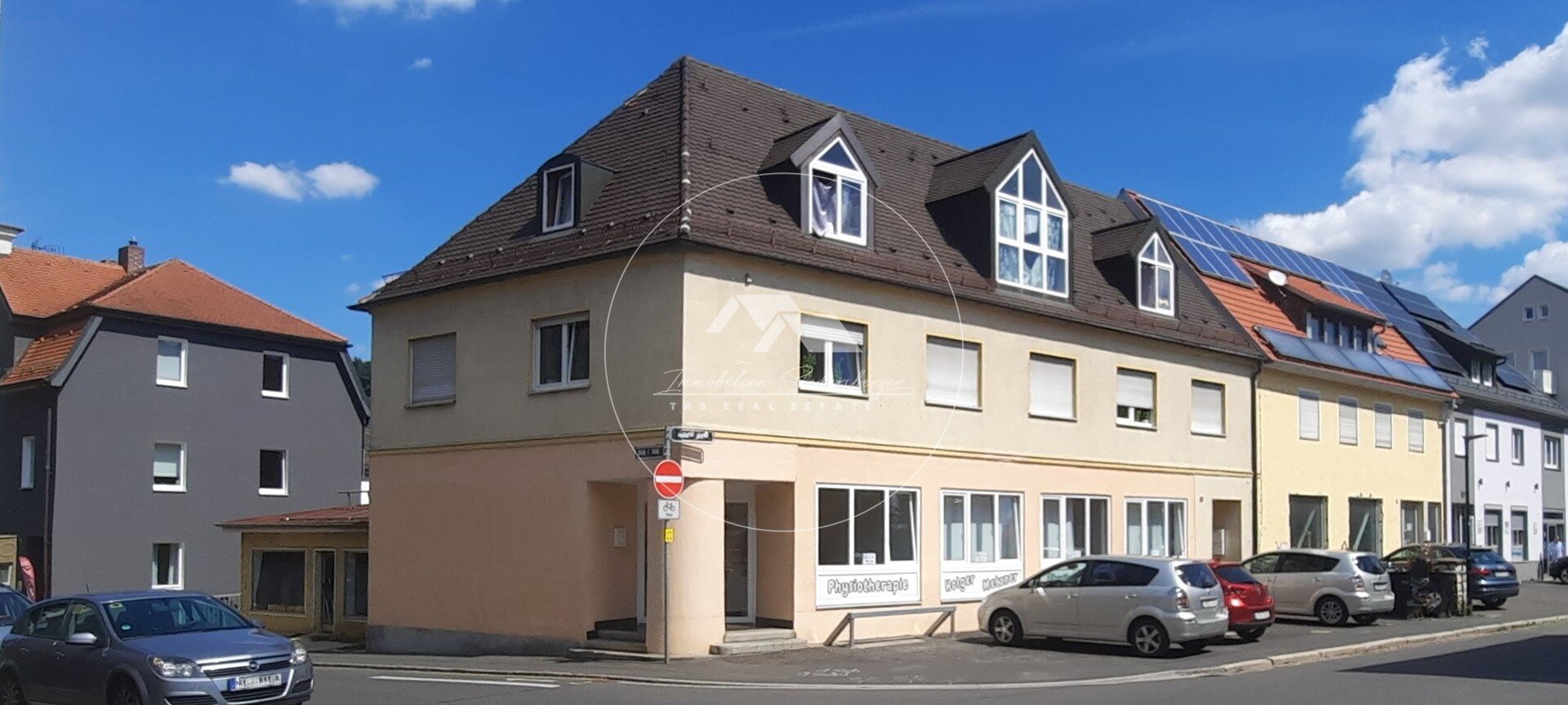 Mehrfamilienhaus zum Kauf 10 Zimmer 318,1 m²<br/>Wohnfläche 241 m²<br/>Grundstück Dreifaltigkeit Amberg 92224