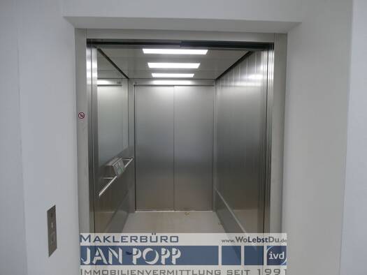 Büro zur Miete 2.500 € 9 Zimmer 520 m² Bürofläche Greiz Greiz 07973