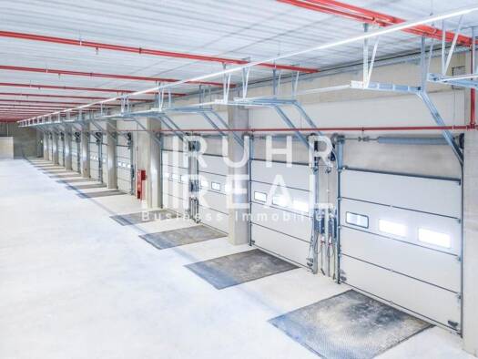 Lagerhalle zur Miete - Erstbezug provisionsfrei 6,50 € 8.233 m² Lagerfläche teilbar ab 8.233 m² Emmerich 46446