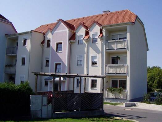 Wohnung zur Miete 879 € 4 Zimmer 94,2 m² 2. Geschoss Siedlungsstraße 4 Eltendorf 7562