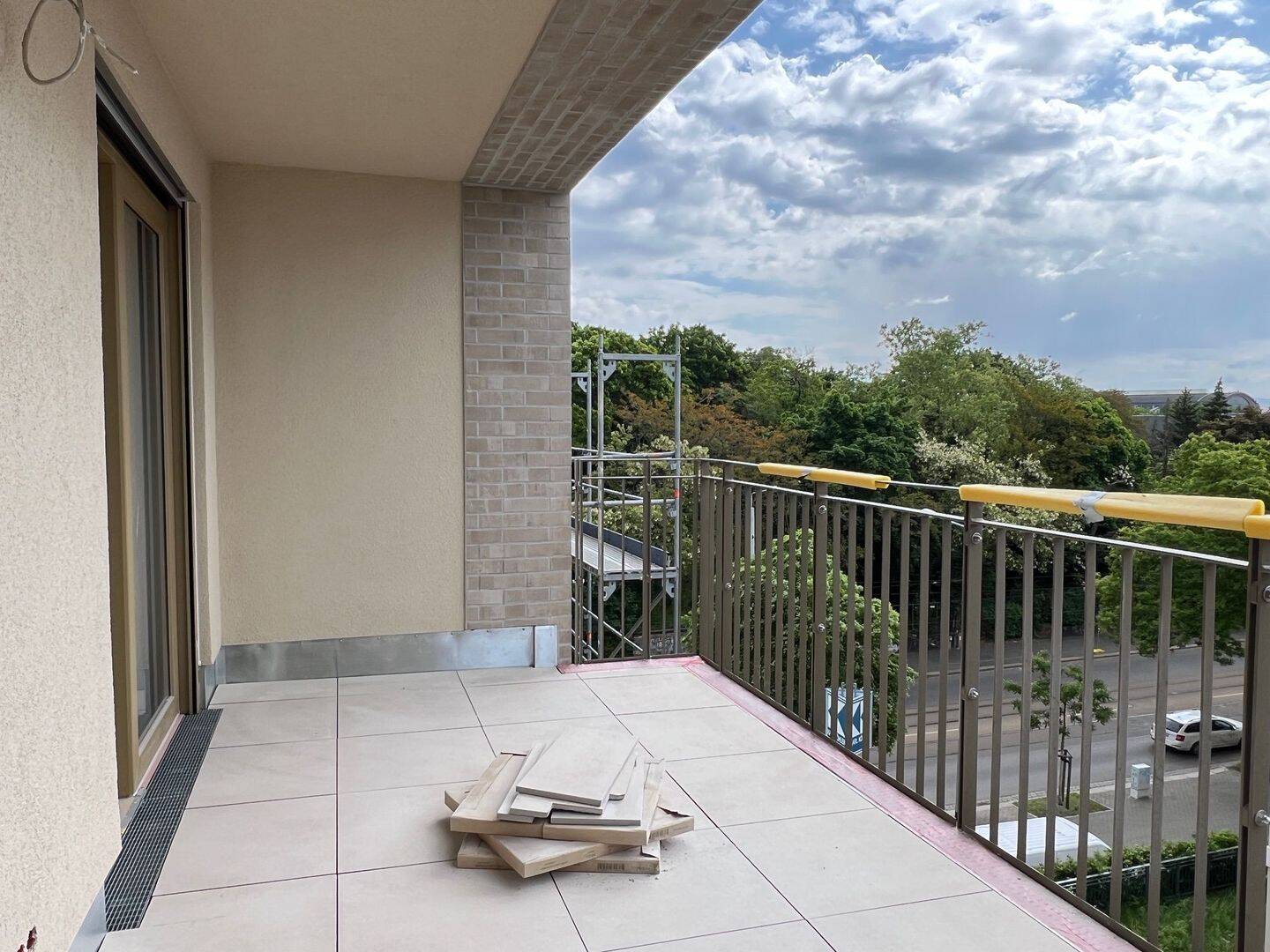 Property thumbnail 9