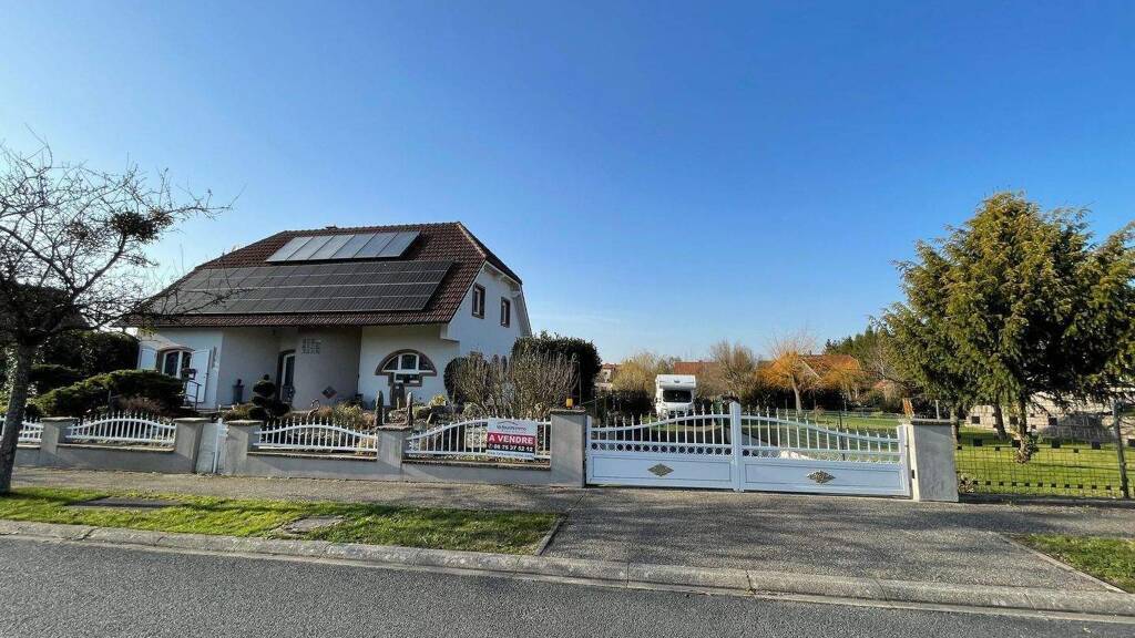 Einfamilienhaus zum Kauf provisionsfrei 363.000 € 8 Zimmer 208 m² 1.060 m² Grundstück rue des Prés 1 Weislingen 67290