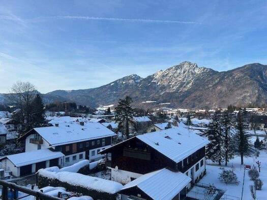 Wohnung zur Miete 980 € 3 Zimmer 95 m² 2. Geschoss frei ab 01.02.2026 Bayer. Gmain 83457