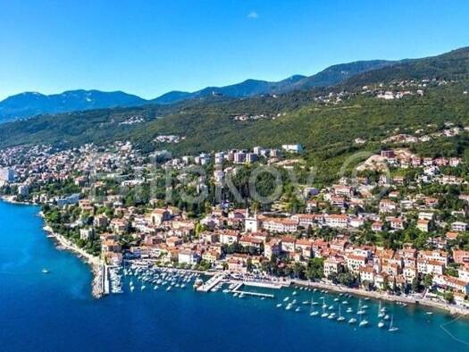 Haus zum Kauf 2.500.000 € 14 Zimmer 850 m² Opatija