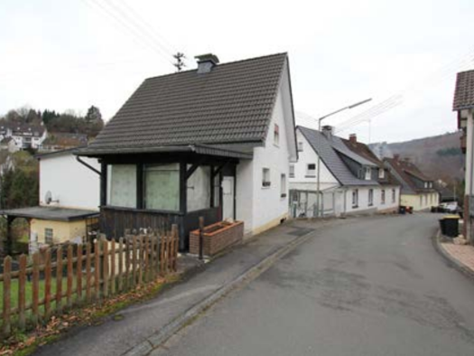 Wohnung zum Kauf provisionsfrei 71.000 € 5 Zimmer 118 m² Bilstein Lennestadt 57368