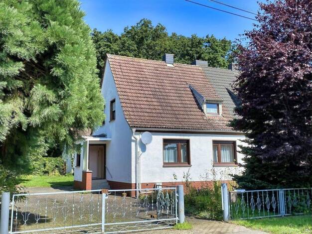 Doppelhaushälfte zum Kauf 79.000 € 4 Zimmer 80 m² 599 m² Grundstück Mertendorf 07619