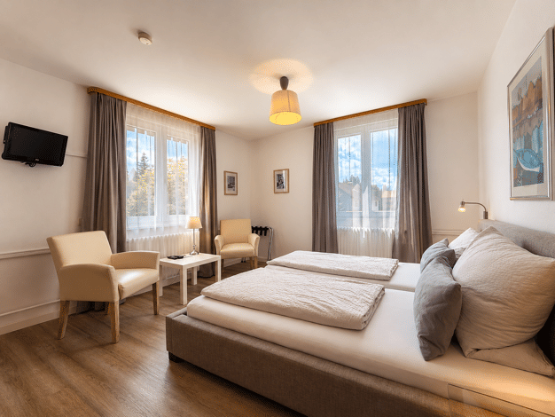 Hotel zum Kauf als Kapitalanlage geeignet 595.000 € 17 Zimmer 110 m² 870 m² Grundstück Freudenstadt Freudenstadt 72250