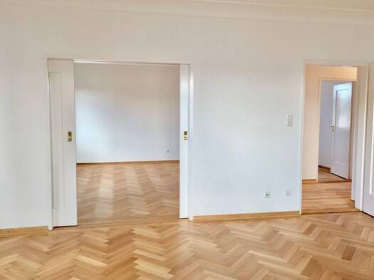 Wohnung zur Miete 2.200 € 5,5 Zimmer 150 m² 1. Geschoss frei ab 01.11.2026 Murnau Murnau am Staffelsee 82418