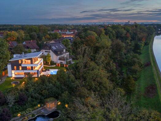 Villa zum Kauf 10 Zimmer 404 m² 2.501 m² Grundstück Unterföhring 85774