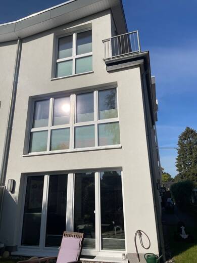 Stadthaus zur Miete 2.500 € 5 Zimmer 101 m² 80 m² Grundstück frei ab 01.09.2025 Niendorf Hamburg 22459