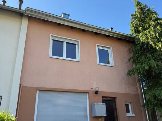 Reihenmittelhaus zum Kauf 470.000 € 9 Zimmer 110 m² 186 m² Grundstück Thon Nürnberg 90425