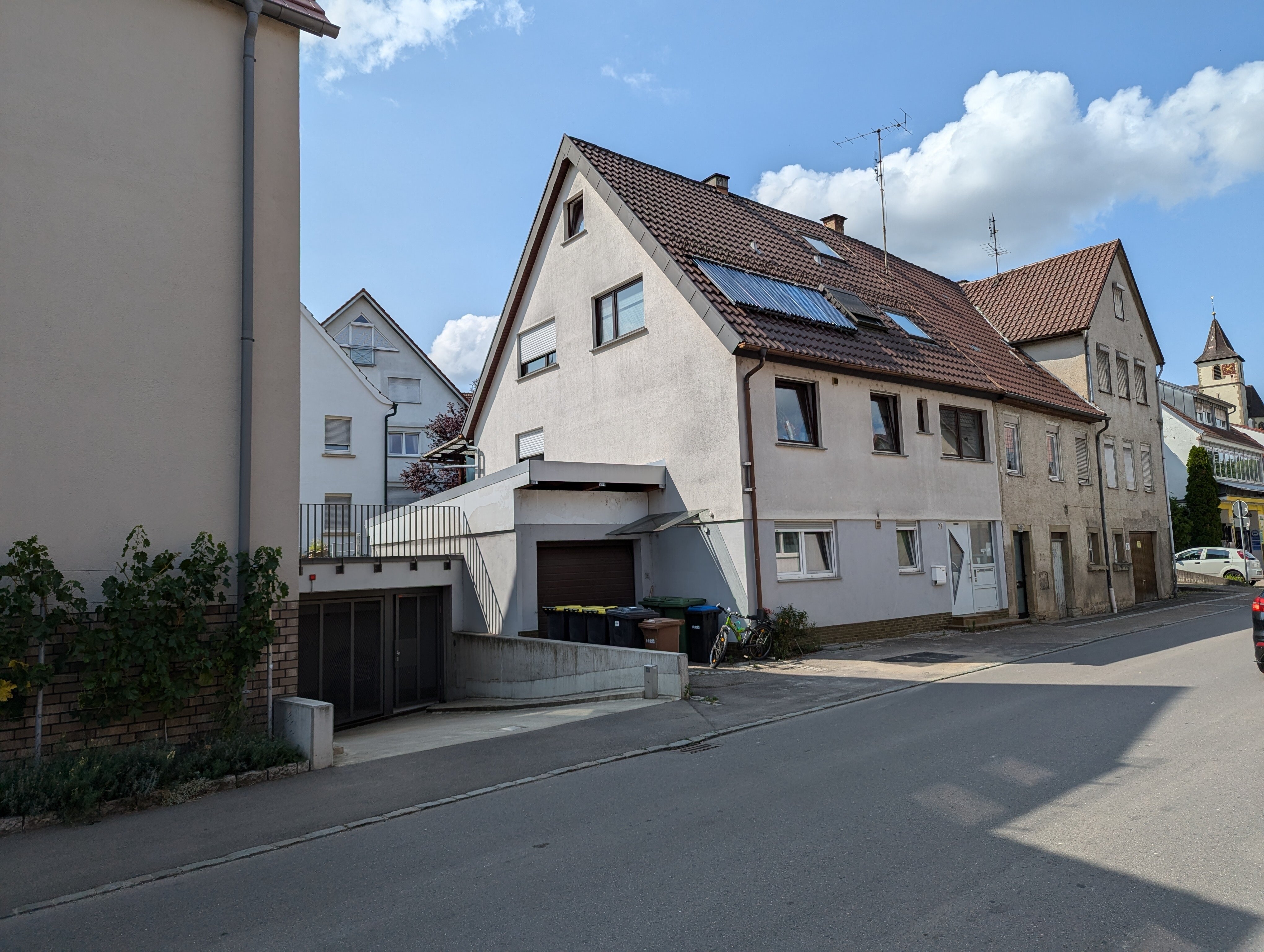 Mehrfamilienhaus zum Kauf 440.000 € 7 Zimmer 184 m²<br/>Wohnfläche 262 m²<br/>Grundstück Hessigheim 74394