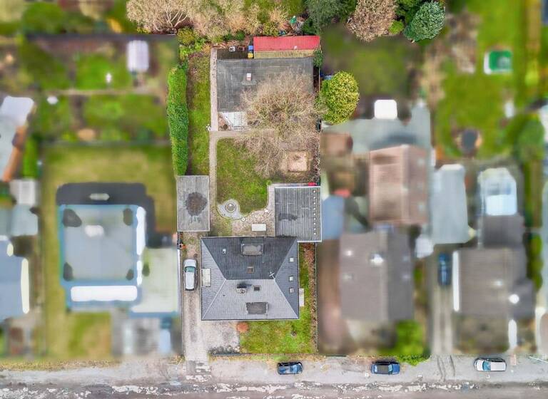Einfamilienhaus zum Kauf 424.000 € 4 Zimmer 244 m²<br/>Wohnfläche 870 m²<br/>Grundstück Speckenbüttel Bremerhaven 27580