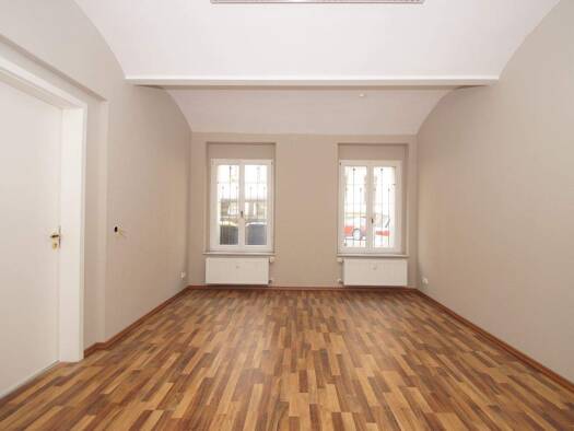 Laden zur Miete provisionsfrei 3 Zimmer 91,6 m² Verkaufsfläche Tschaikowskistraße 16 Zentrum-Nordwest Leipzig 04105