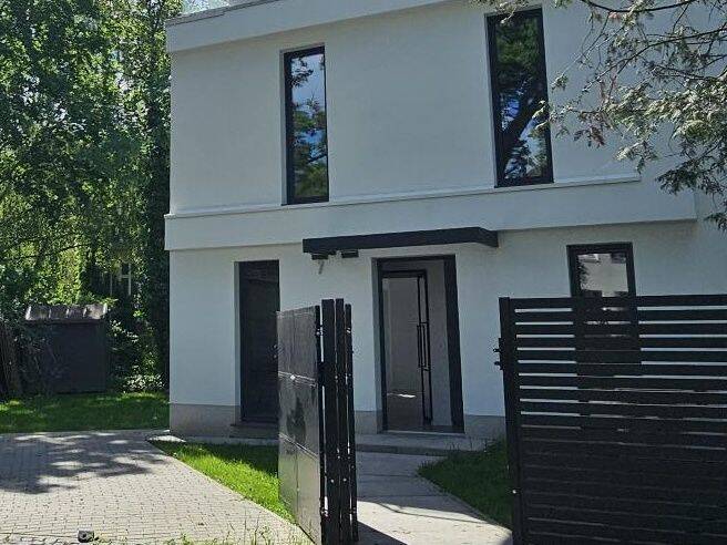 Doppelhaushälfte zur Miete - Ansicht 2