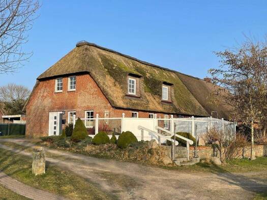 Doppelhaushälfte zum Kauf 198.000 € 4 Zimmer 185 m² 1.250 m² Grundstück Sterdebüll Bordelum 25852