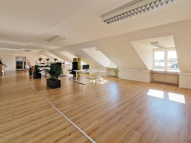Bürofläche zur Miete provisionsfrei 6 € 7 Zimmer 272 m² Bürofläche teilbar ab 272 m² Wallbergstr. 5 Potzham Taufkirchen 82024