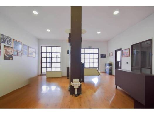 Ladenfläche zum Kauf 900.000 € 1.324 m² Verkaufsfläche Santa Fe 18320