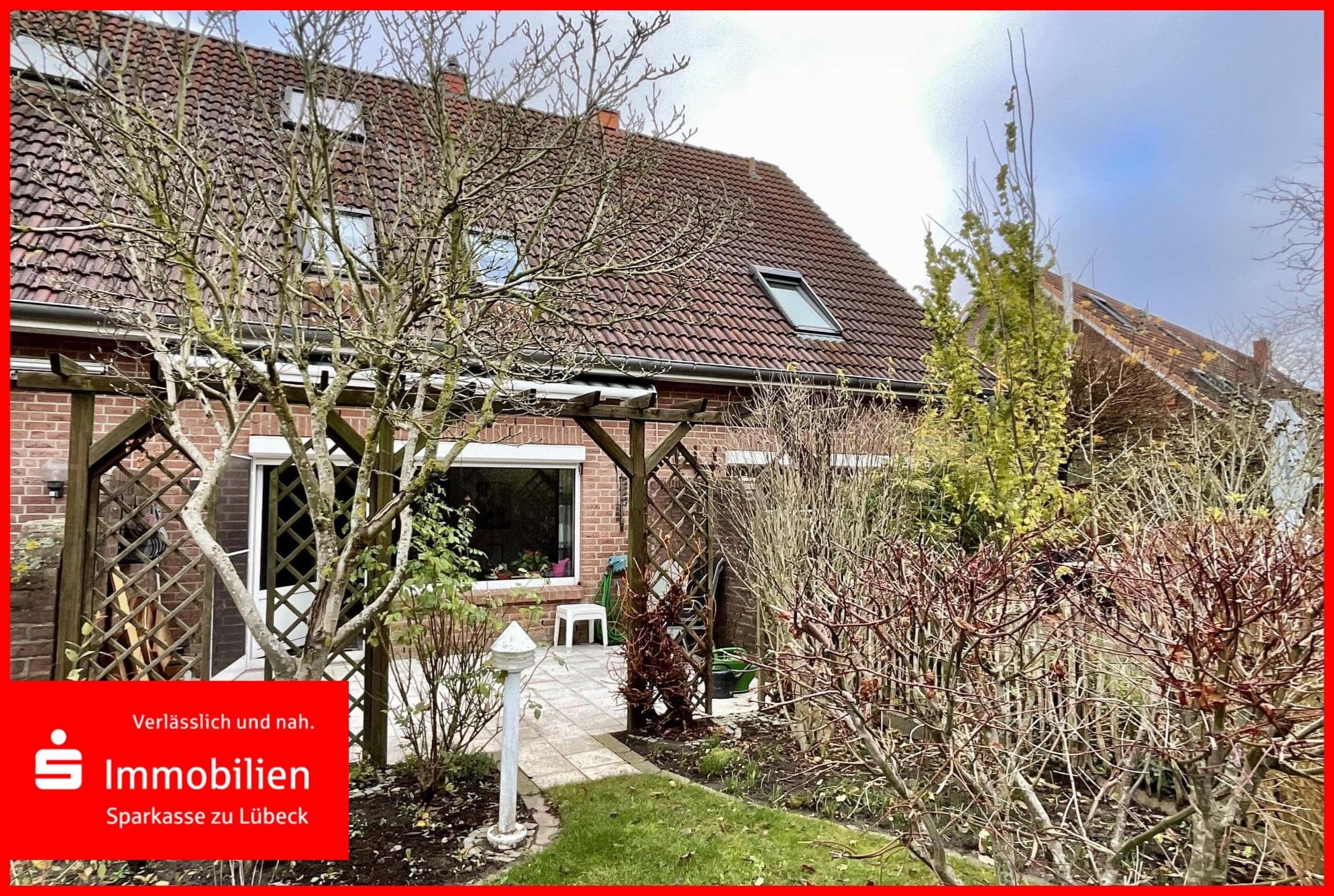 Reihenmittelhaus zum Kauf 349.000 € 4 Zimmer 119 m²<br/>Wohnfläche 264 m²<br/>Grundstück Falkenfeld / Vorwerk / Teerhof Lübeck 23554