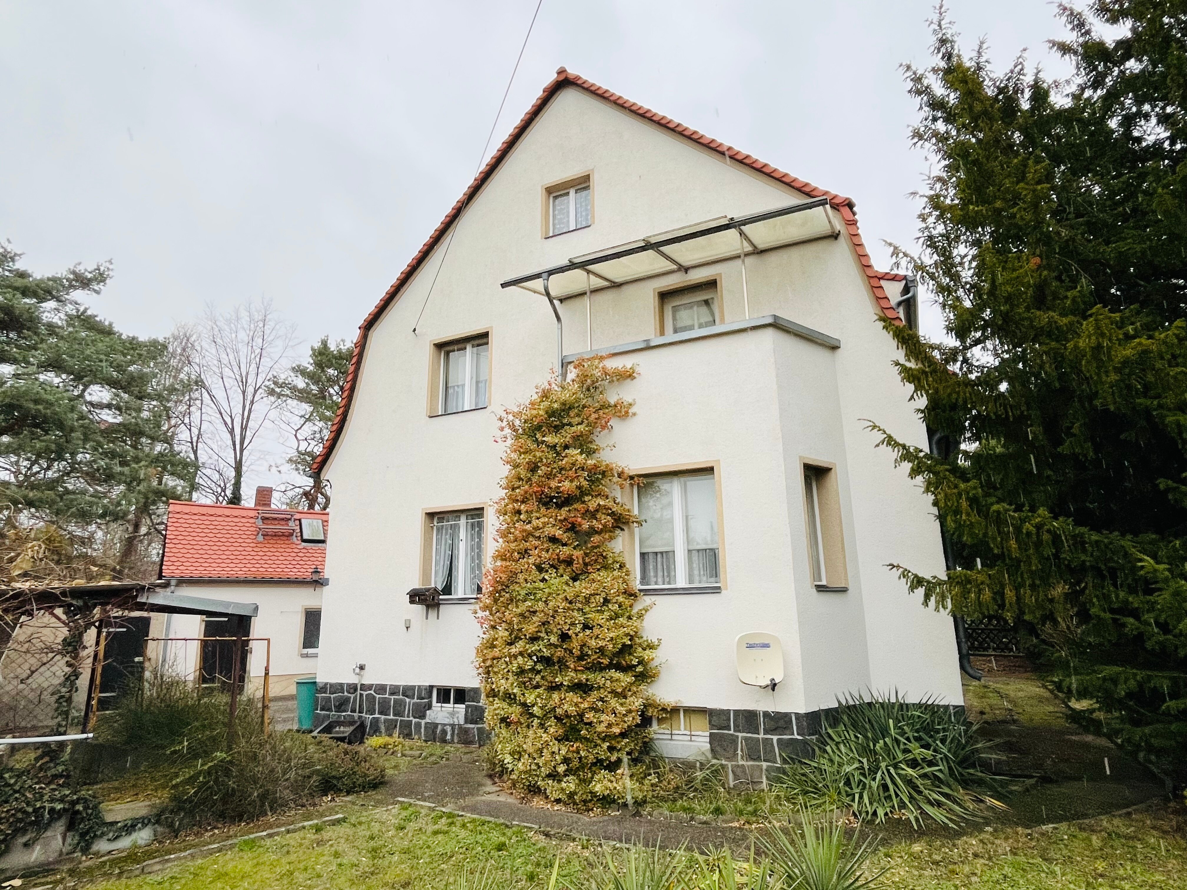 Einfamilienhaus zum Kauf 119.000 € 5 Zimmer 125 m²<br/>Wohnfläche 1.100 m²<br/>Grundstück Röderau-Bobersen Zeithain 01619