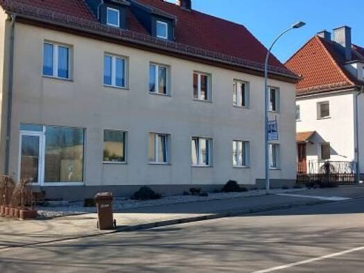 Wohnung zur Miete 350 € 4 Zimmer 70 m² Geschoss 2/3 frei ab sofort Weißenfelser Straße (Zeitz) 19 Zeitz Zeitz 06712