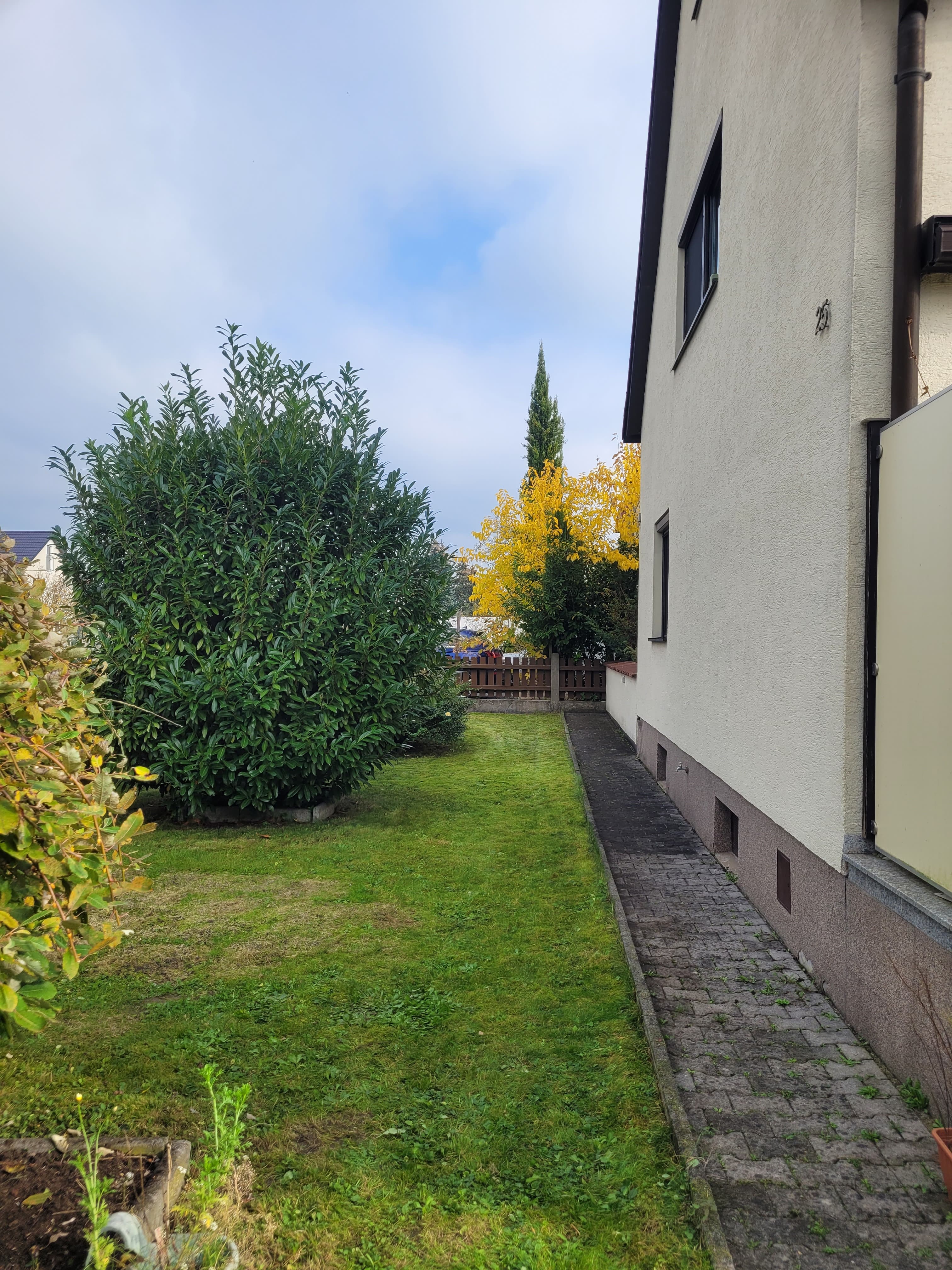 Einfamilienhaus zum Kauf 430.000 € 6 Zimmer 181,7 m²<br/>Wohnfläche 449 m²<br/>Grundstück Tegernheim 93105