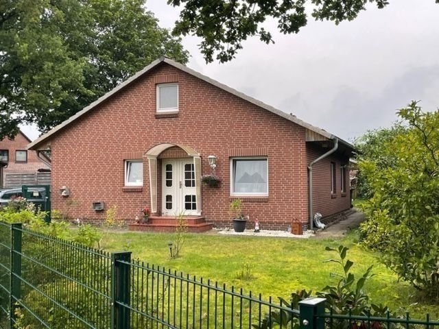 Mehrfamilienhaus zum Kauf 298.000 € 6 Zimmer 181 m²<br/>Wohnfläche 1.300 m²<br/>Grundstück Ilhorn Neuenkirchen 29643