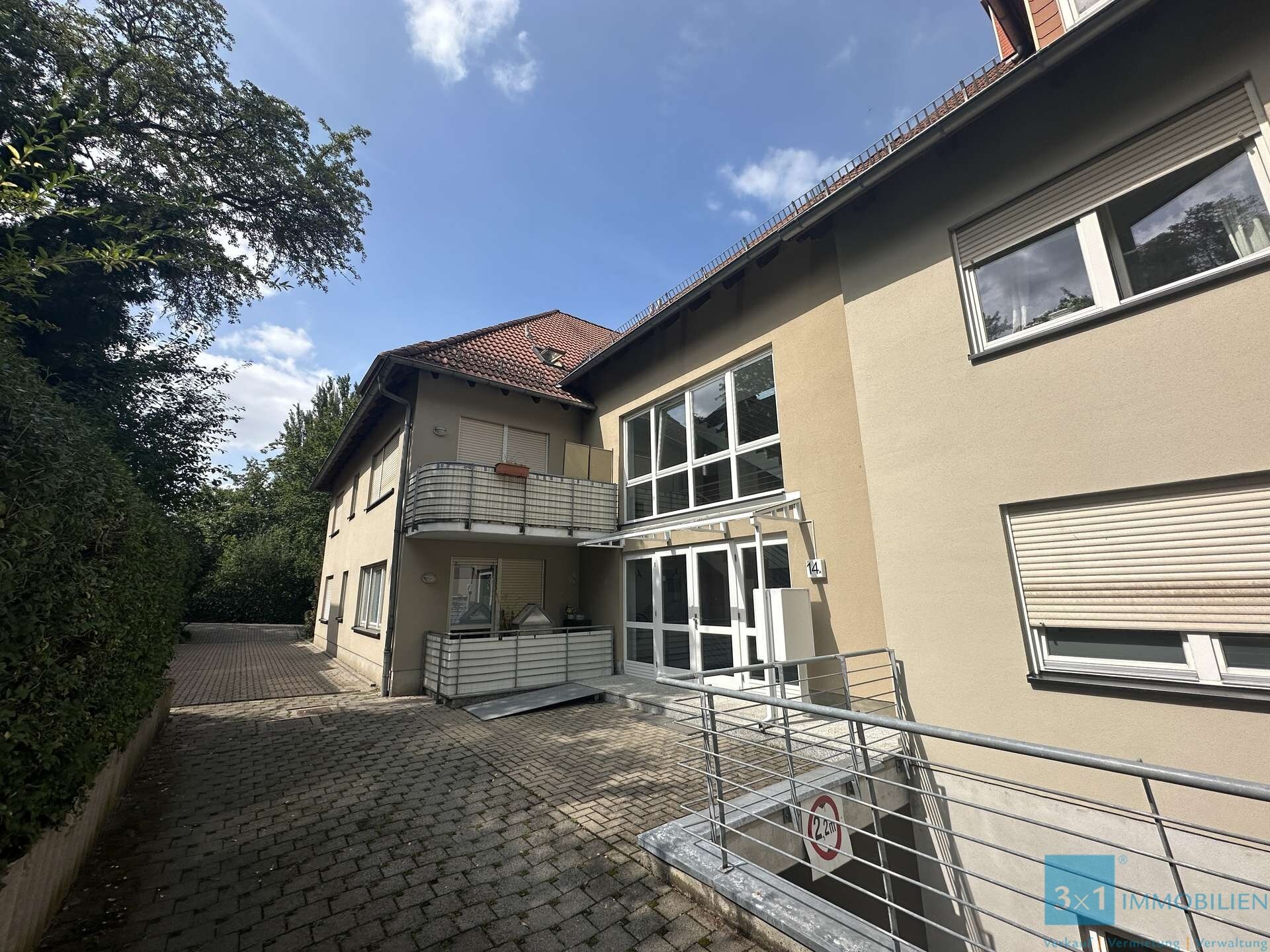 Maisonette zur Miete 870 € 3 Zimmer 87 m²<br/>Wohnfläche 2.<br/>Geschoss 01.10.2024<br/>Verfügbarkeit Hufelandstraße 14a Schönblick Weimar 99425