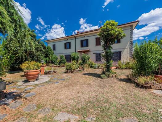 Villa zum Kauf 298.000 € 4 Zimmer 273 m² 700 m² Grundstück frei ab sofort Larciano 51036