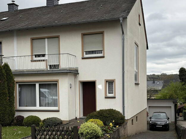 Doppelhaushälfte zum Kauf provisionsfrei 349.000 € 5 Zimmer 120 m² 537 m² Grundstück Zewen Trier 54294