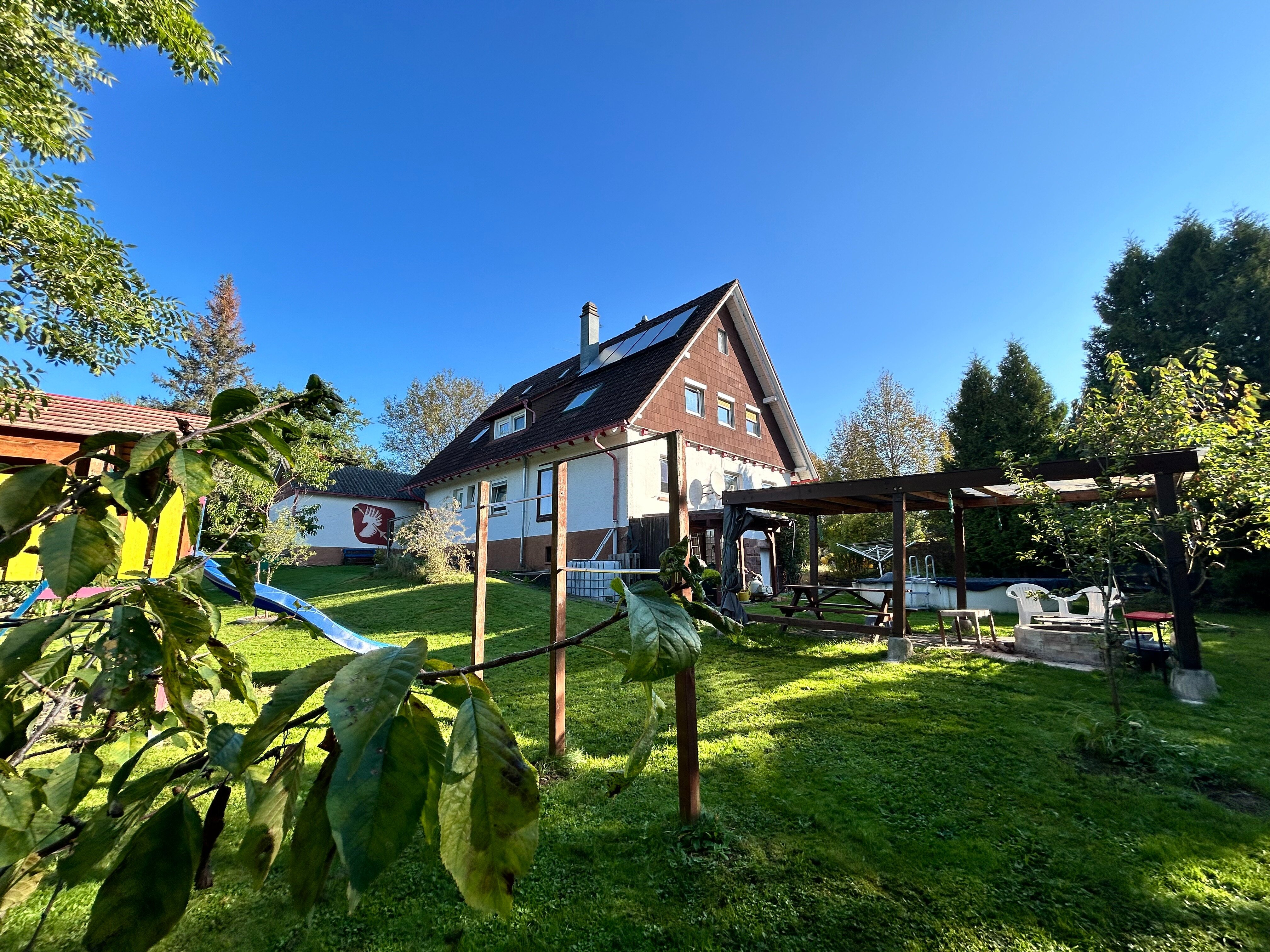 Mehrfamilienhaus zum Kauf 359.000 € 6 Zimmer 154 m²<br/>Wohnfläche 1.001 m²<br/>Grundstück Sulgen Schramberg 78713