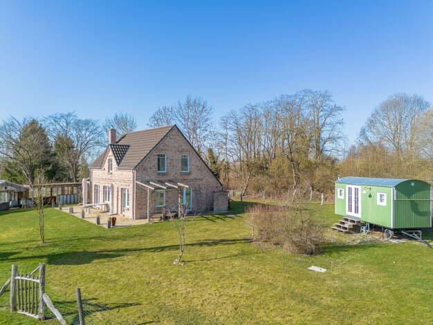 Einfamilienhaus zum Kauf 620.000 € 4 Zimmer 97,7 m² 5.499 m² Grundstück Lassahn Zarrentin am Schaalsee 19246