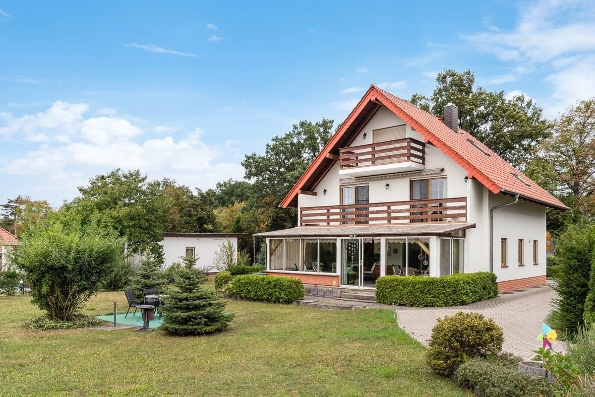 Villa zum Kauf 799.000 € 6 Zimmer 240 m²<br/>Wohnfläche 1.998 m²<br/>Grundstück Ludwigsfelde Ludwigsfelde 14974